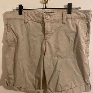 American Eagle Outfitters Women's Tan Cargo Shorts